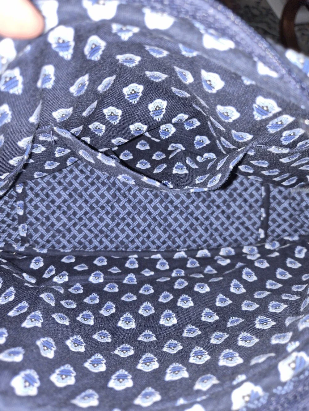 Vera Bradley Nantucket Navy Quilted Cotton Hobo Bag / Zip Top Shoulder Purse